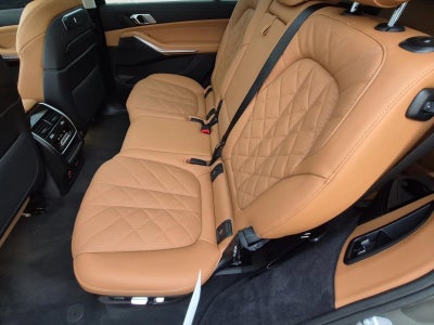 2026 BMW X7 xDrive40i Sports Activity Vehicle