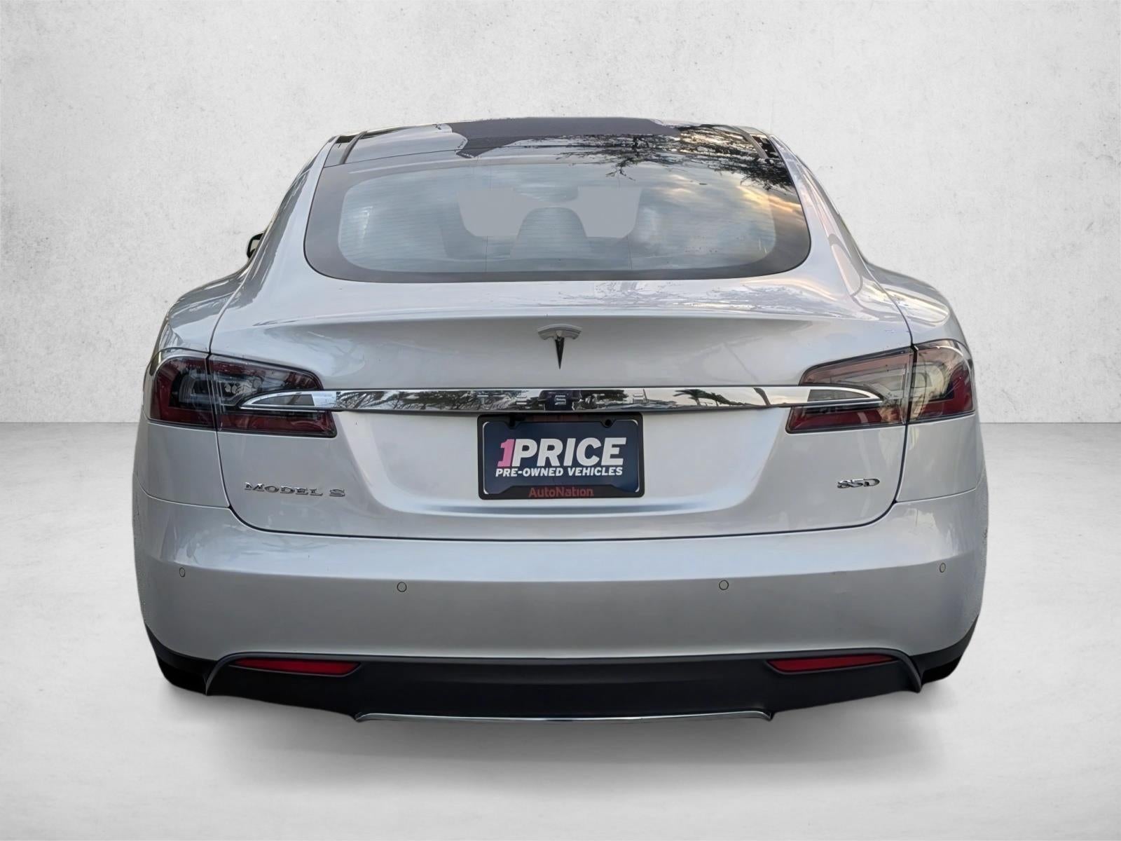 2015 Tesla Model S 4dr Sdn AWD 85D