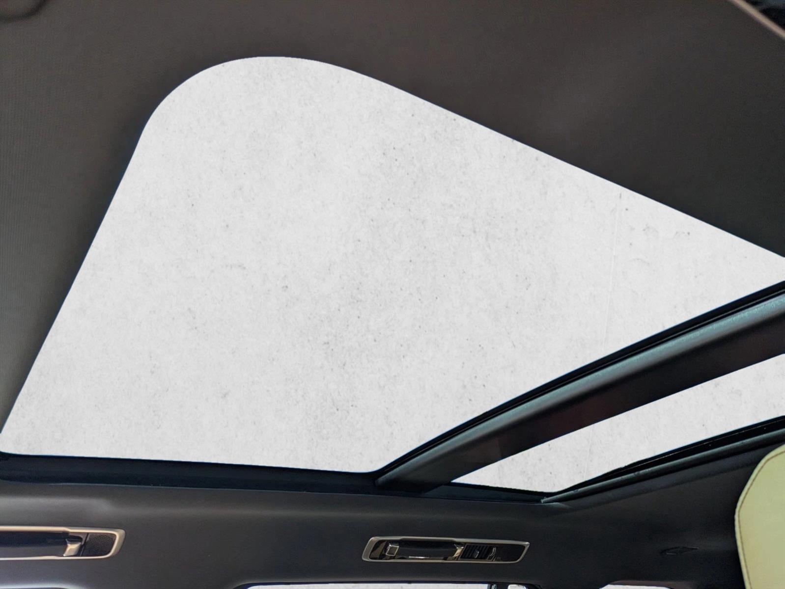 2025 Land Rover Range Rover P530 SE LWB 7 Seat