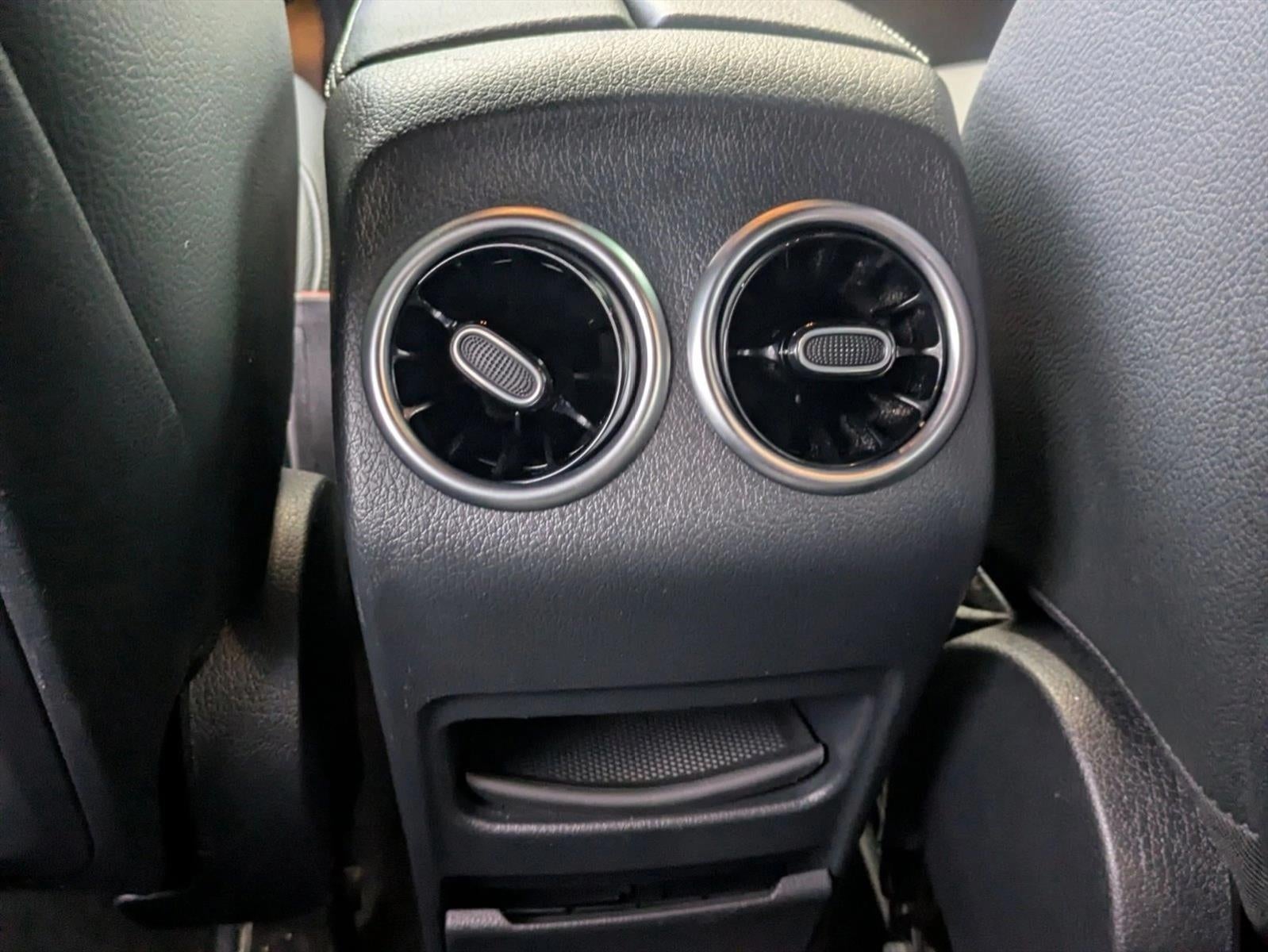 2022 Mercedes-Benz GLB GLB 250 4MATIC® SUV