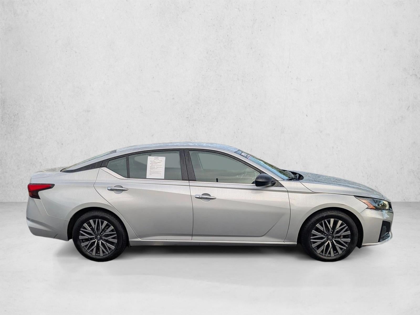 2024 Nissan Altima 2.5 SV Sedan