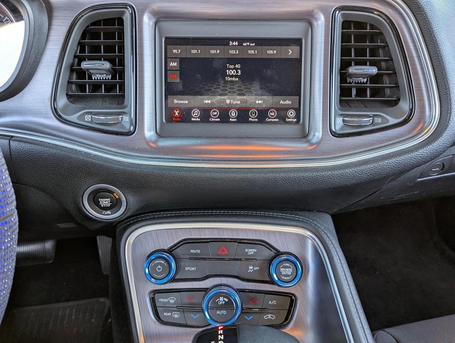 2018 Dodge Challenger SXT RWD