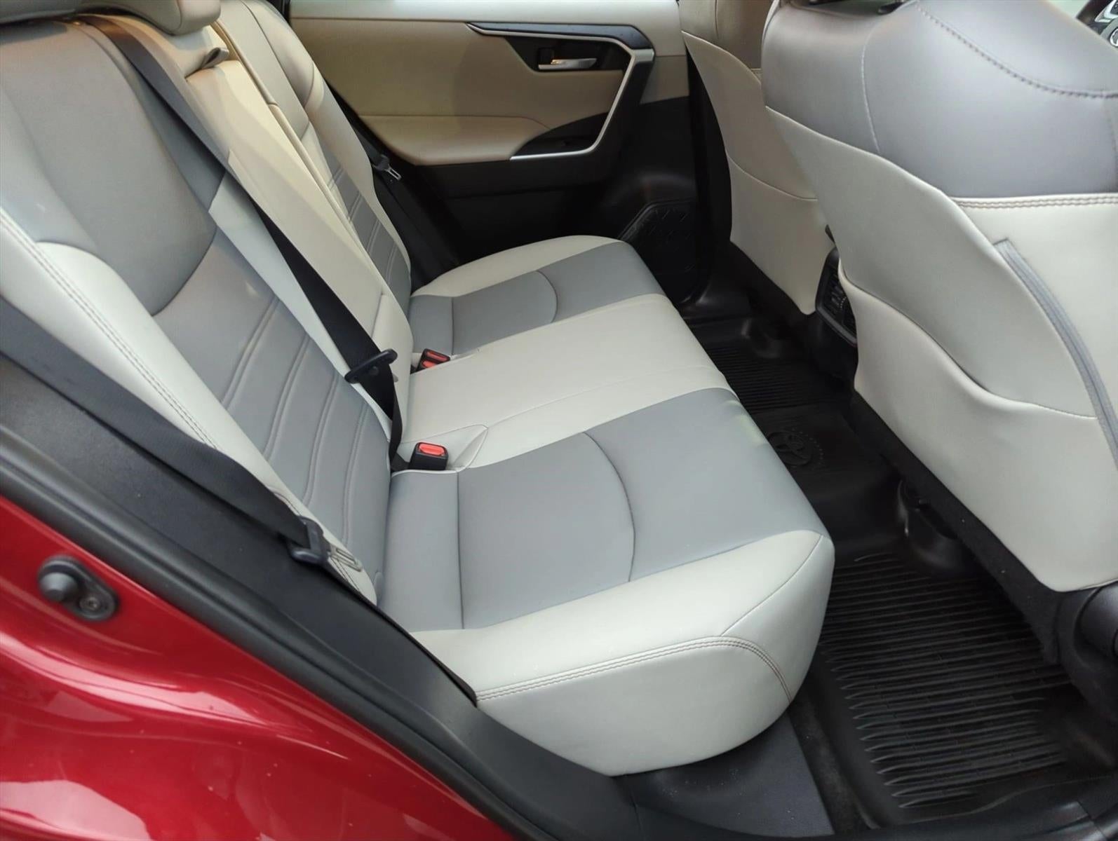 2021 Toyota RAV4 XLE Premium AWD (Natl)