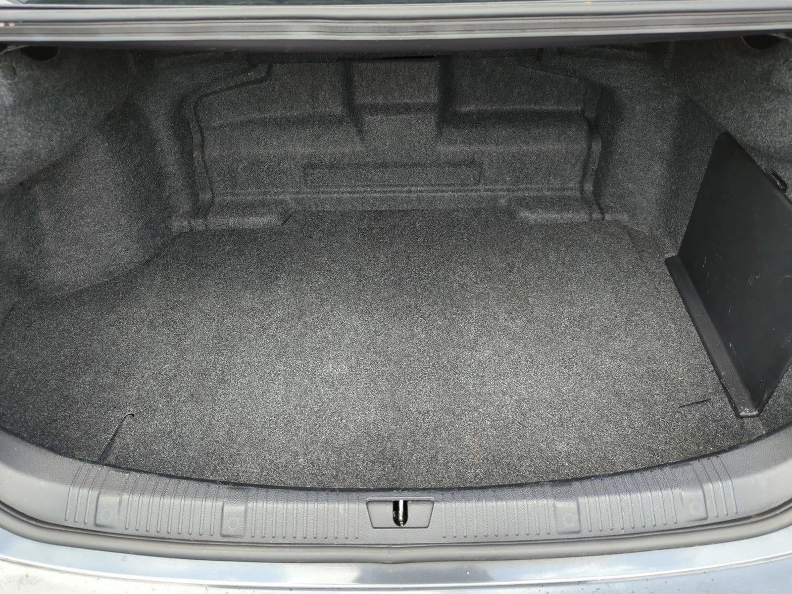 2013 Toyota Avalon Hybrid 4dr Sdn XLE Touring (Natl)