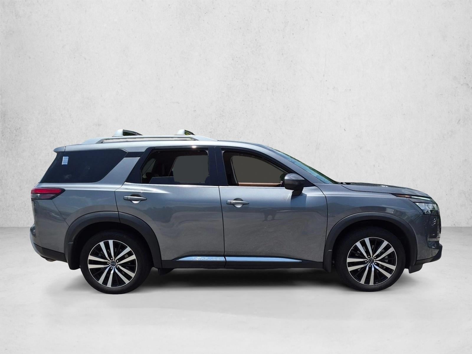 2024 Nissan Pathfinder Platinum 2WD
