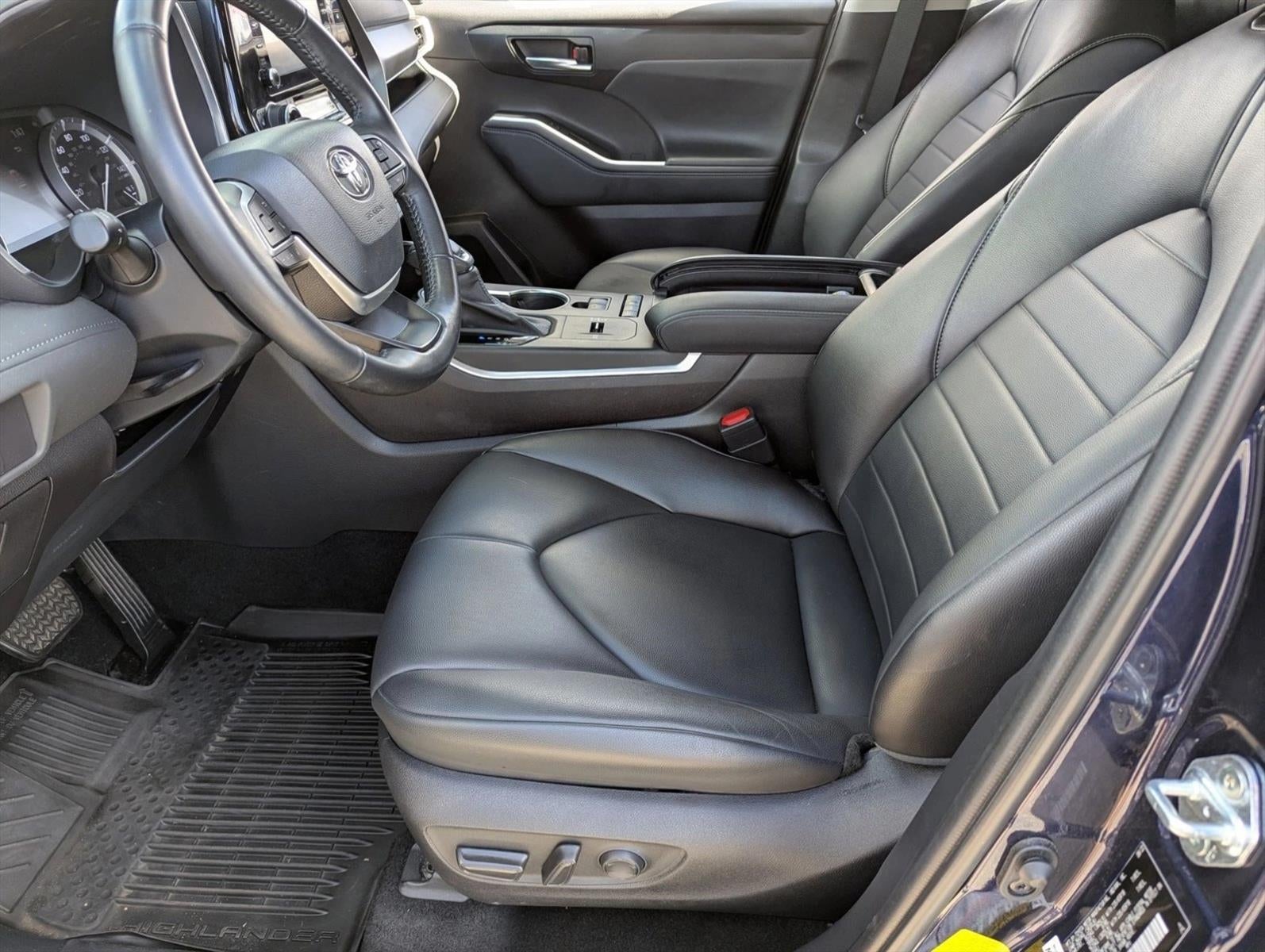 2022 Toyota Highlander XLE FWD (Natl)