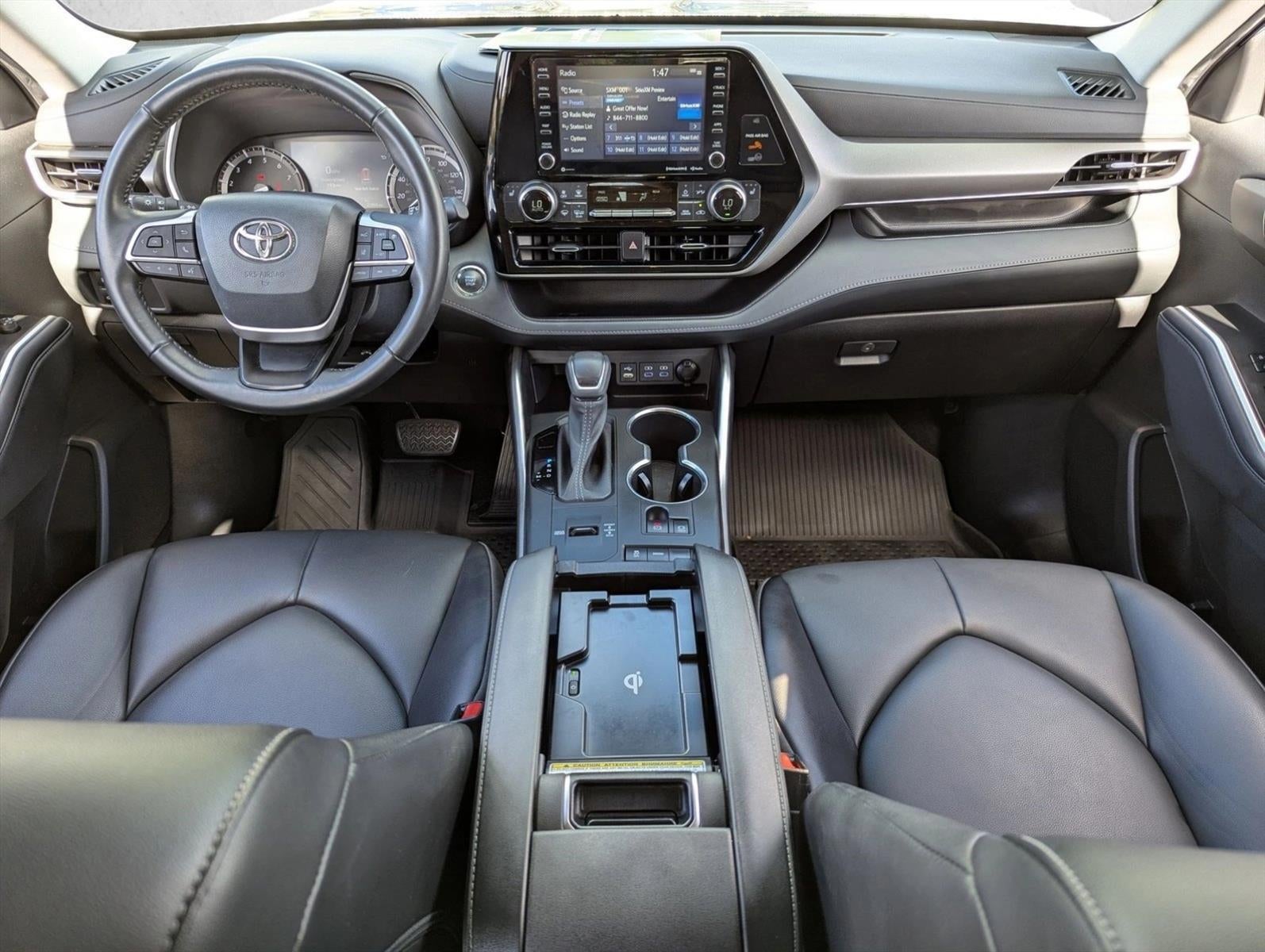 2022 Toyota Highlander XLE FWD (Natl)