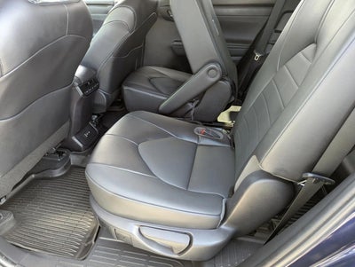 2022 Toyota Highlander XLE FWD (Natl)