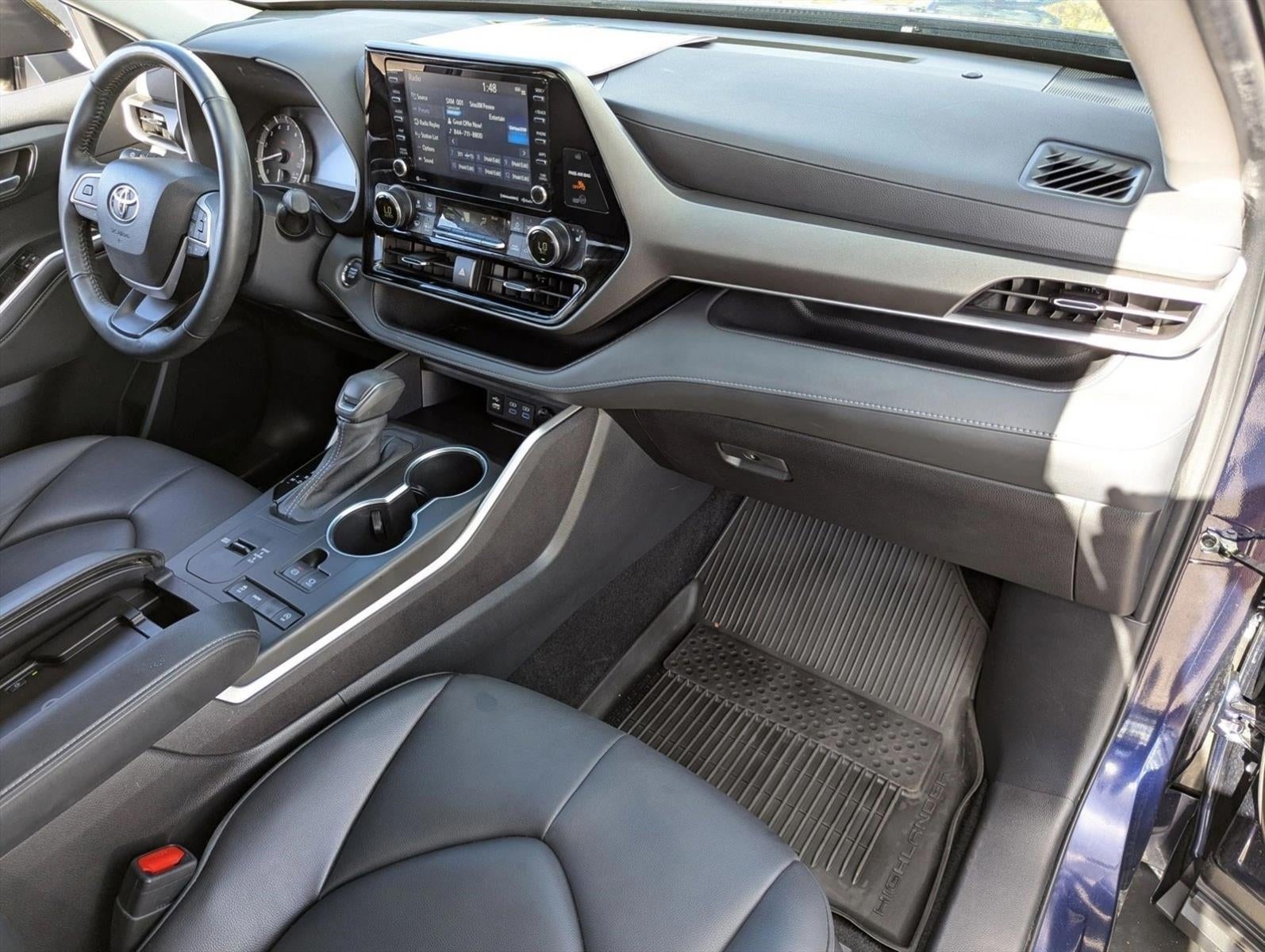 2022 Toyota Highlander XLE FWD (Natl)