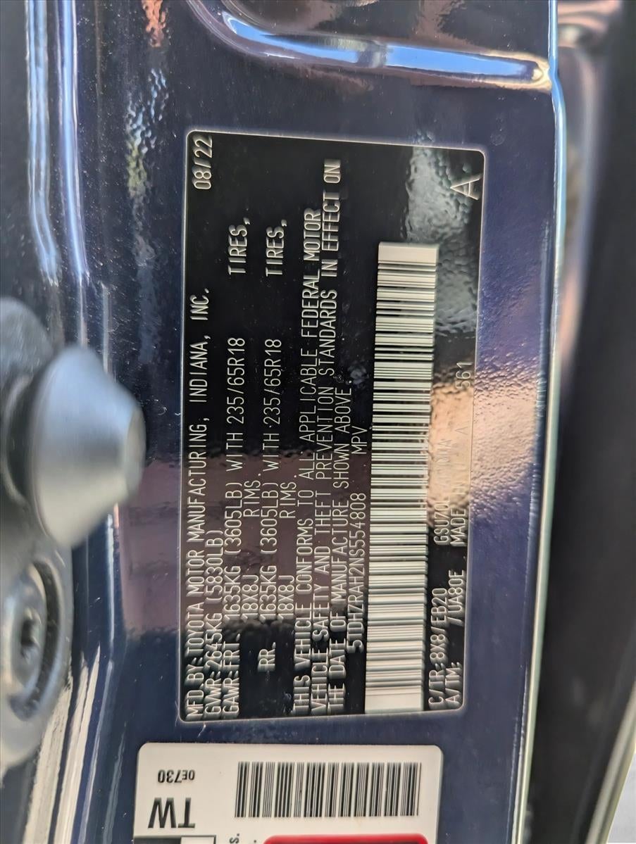 2022 Toyota Highlander XLE FWD (Natl)