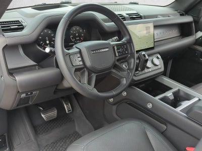 2025 Land Rover Defender 110 P525 V8