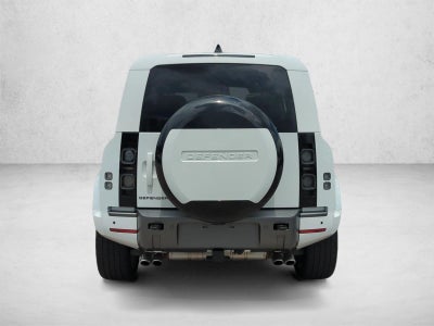 2025 Land Rover Defender 110 P525 V8