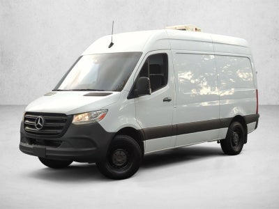 2020 Mercedes-Benz Sprinter Cargo Van 2500 Standard Roof V6 144" RWD