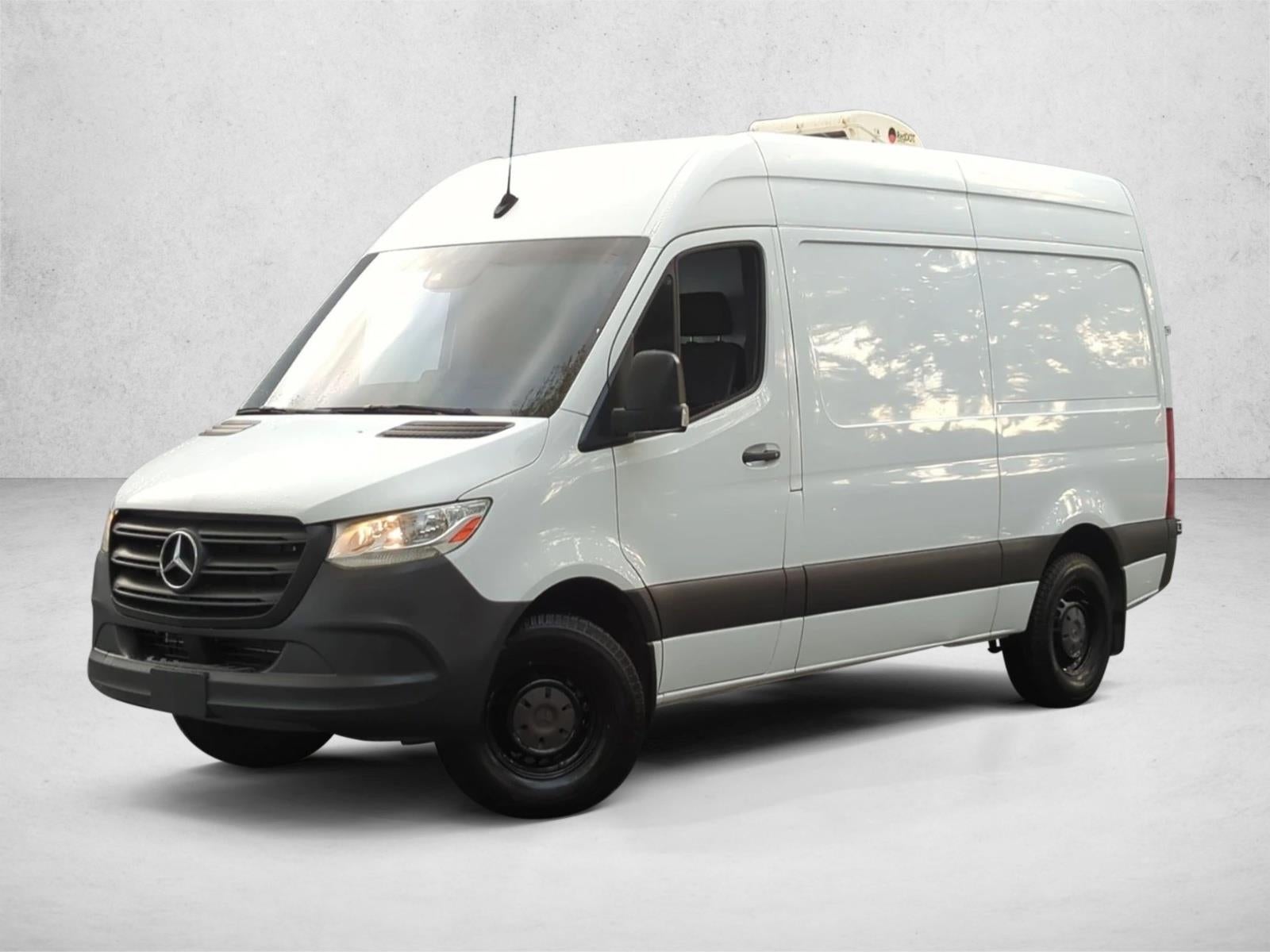2020 Mercedes-Benz Sprinter Cargo Van 2500 Standard Roof V6 144" RWD