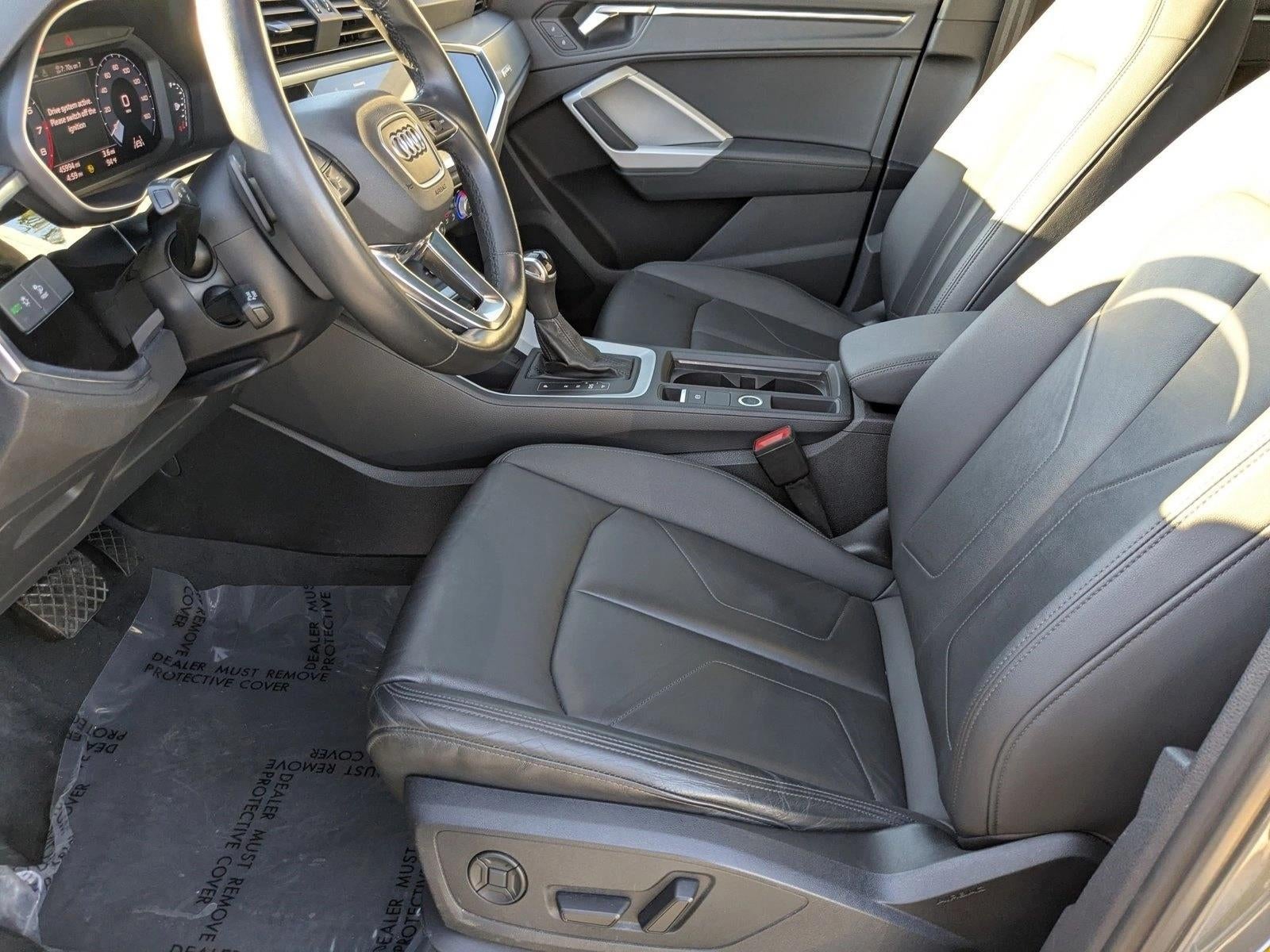 2023 Audi Q3 S line Premium 45 TFSI quattro