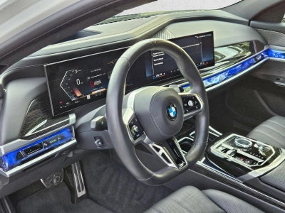 2025 BMW 740i xDrive Sedan