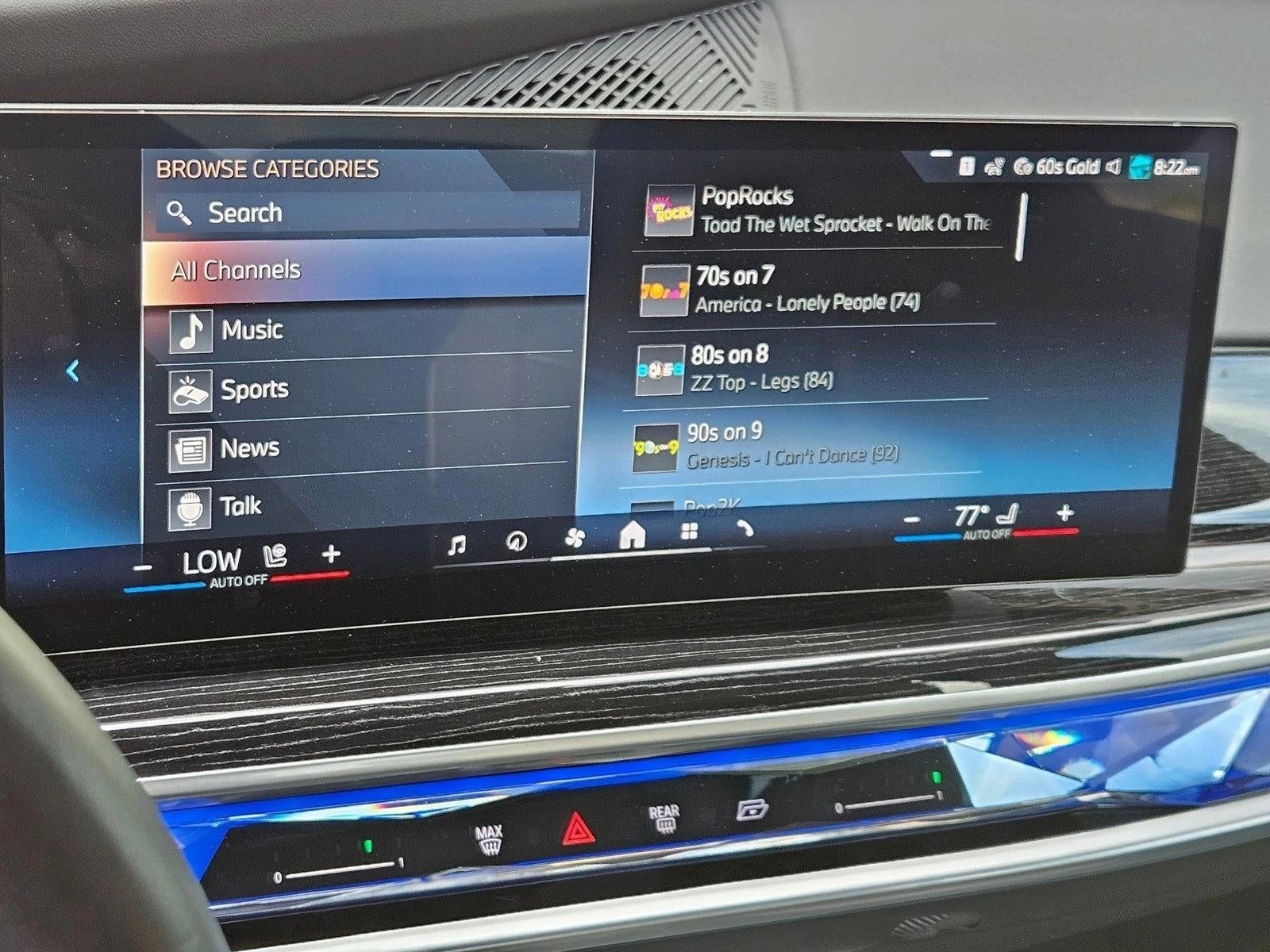 2025 BMW 740i xDrive Sedan