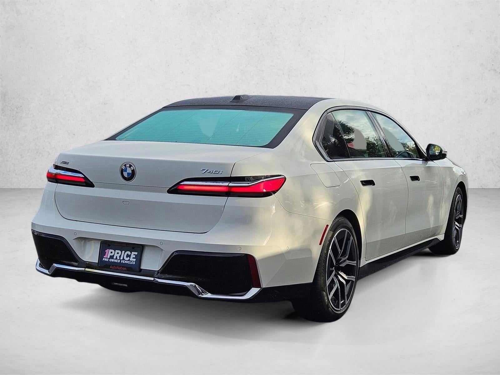 2025 BMW 740i xDrive Sedan