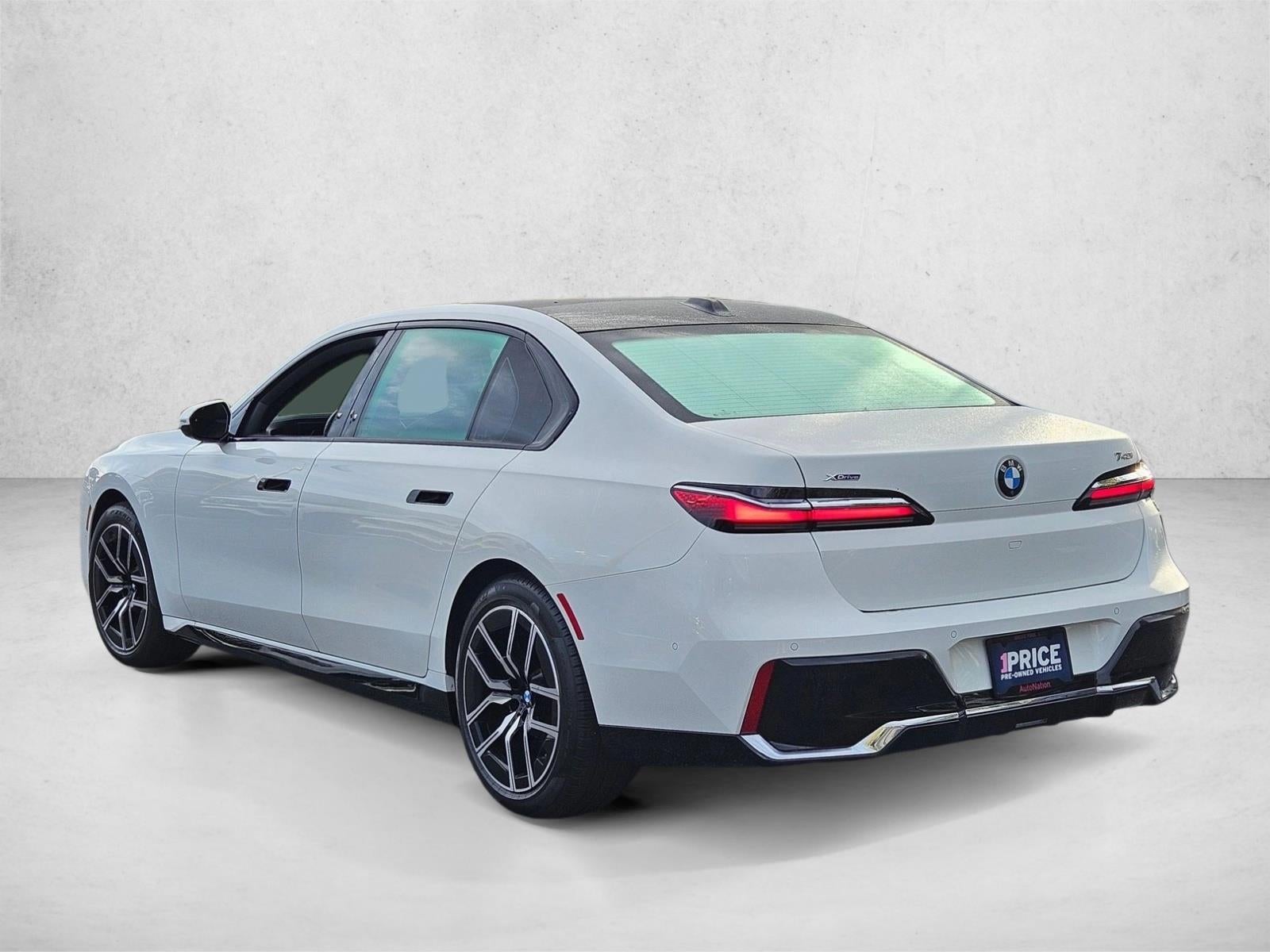 2025 BMW 740i xDrive Sedan