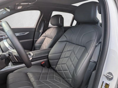 2024 BMW 760i xDrive Sedan