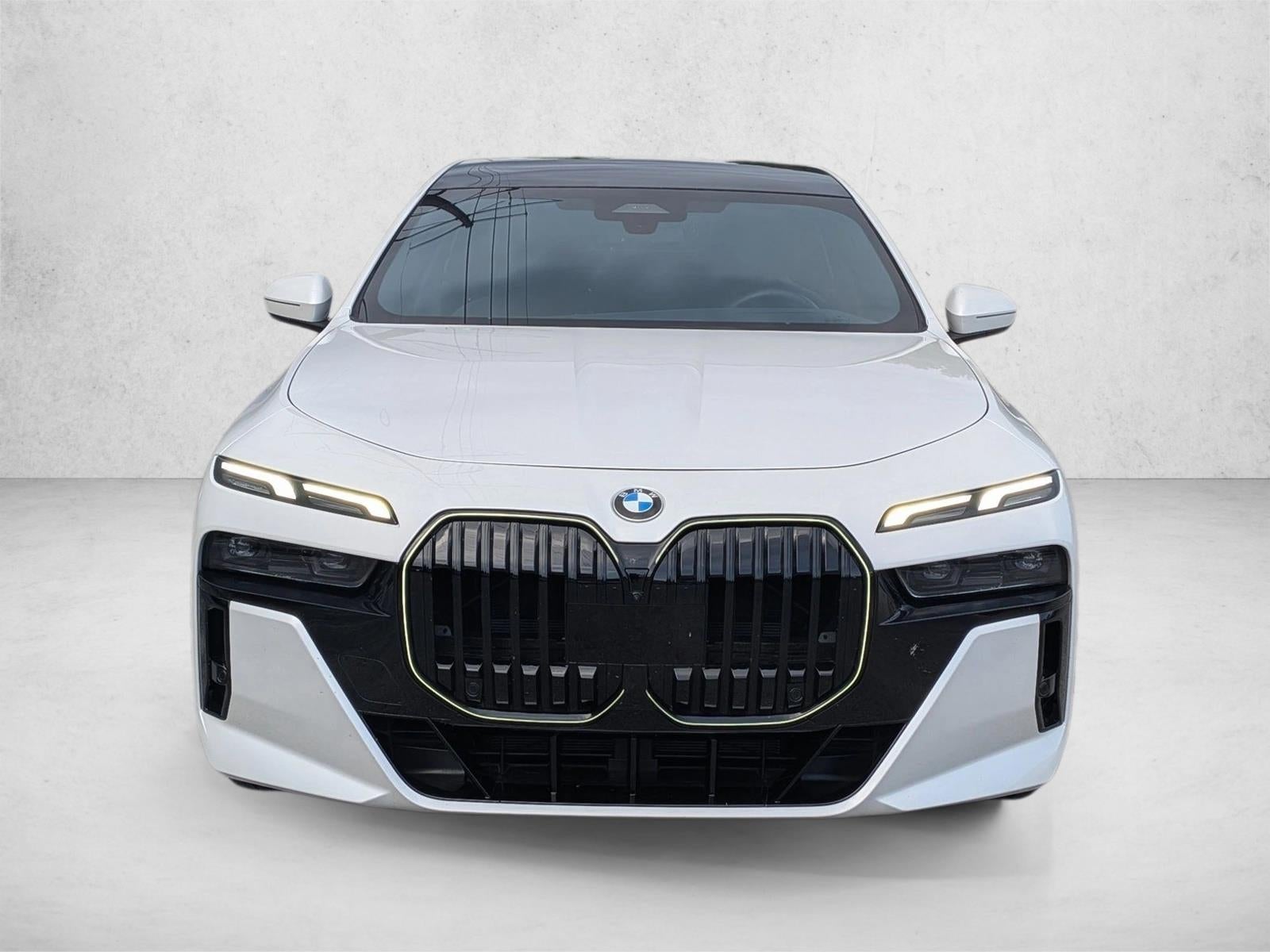 2024 BMW 760i xDrive Sedan