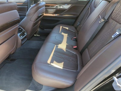 2021 BMW 745e xDrive Plug-In Hybrid