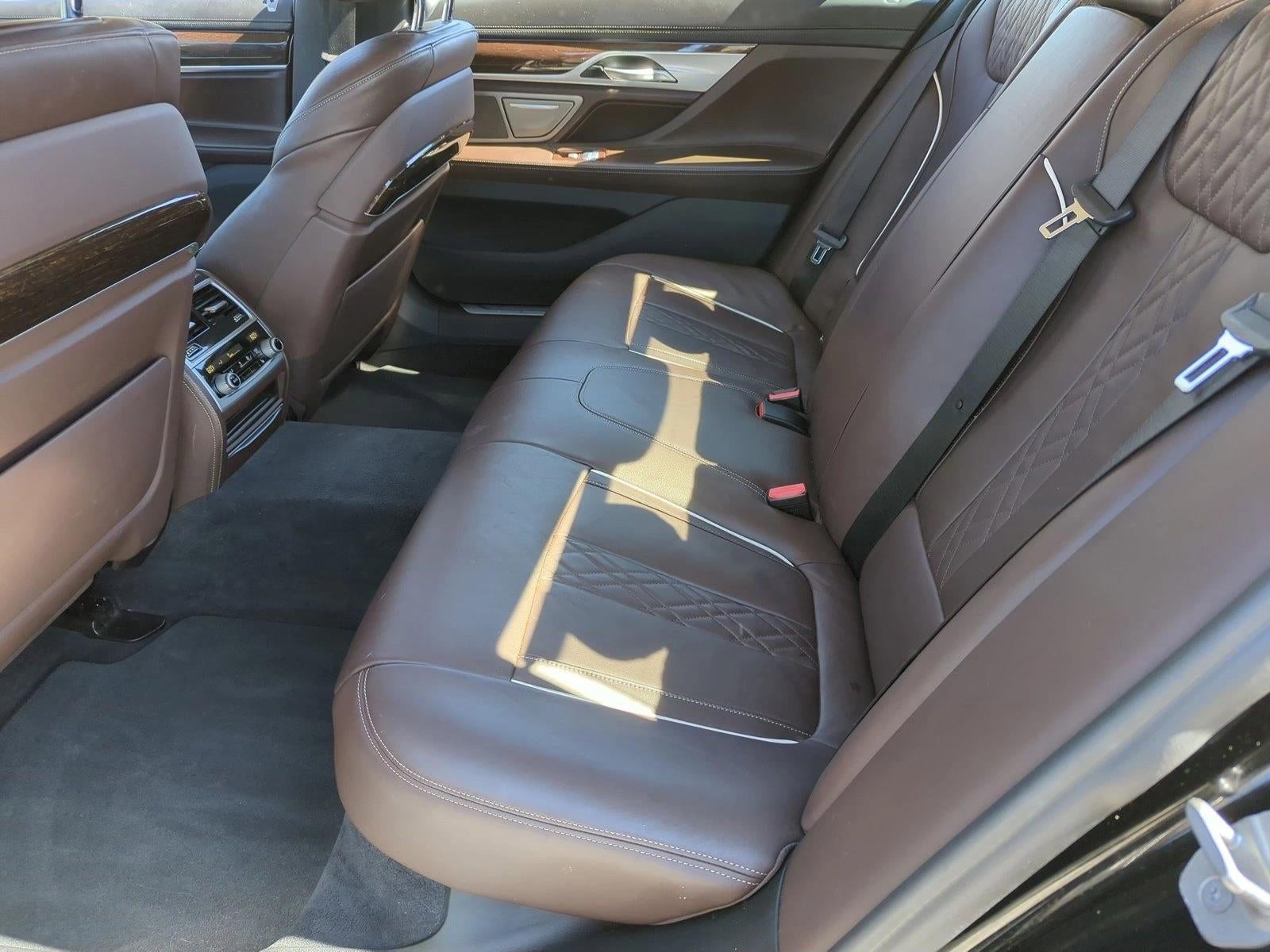 2021 BMW 745e xDrive Plug-In Hybrid