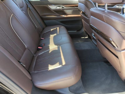 2021 BMW 745e xDrive Plug-In Hybrid