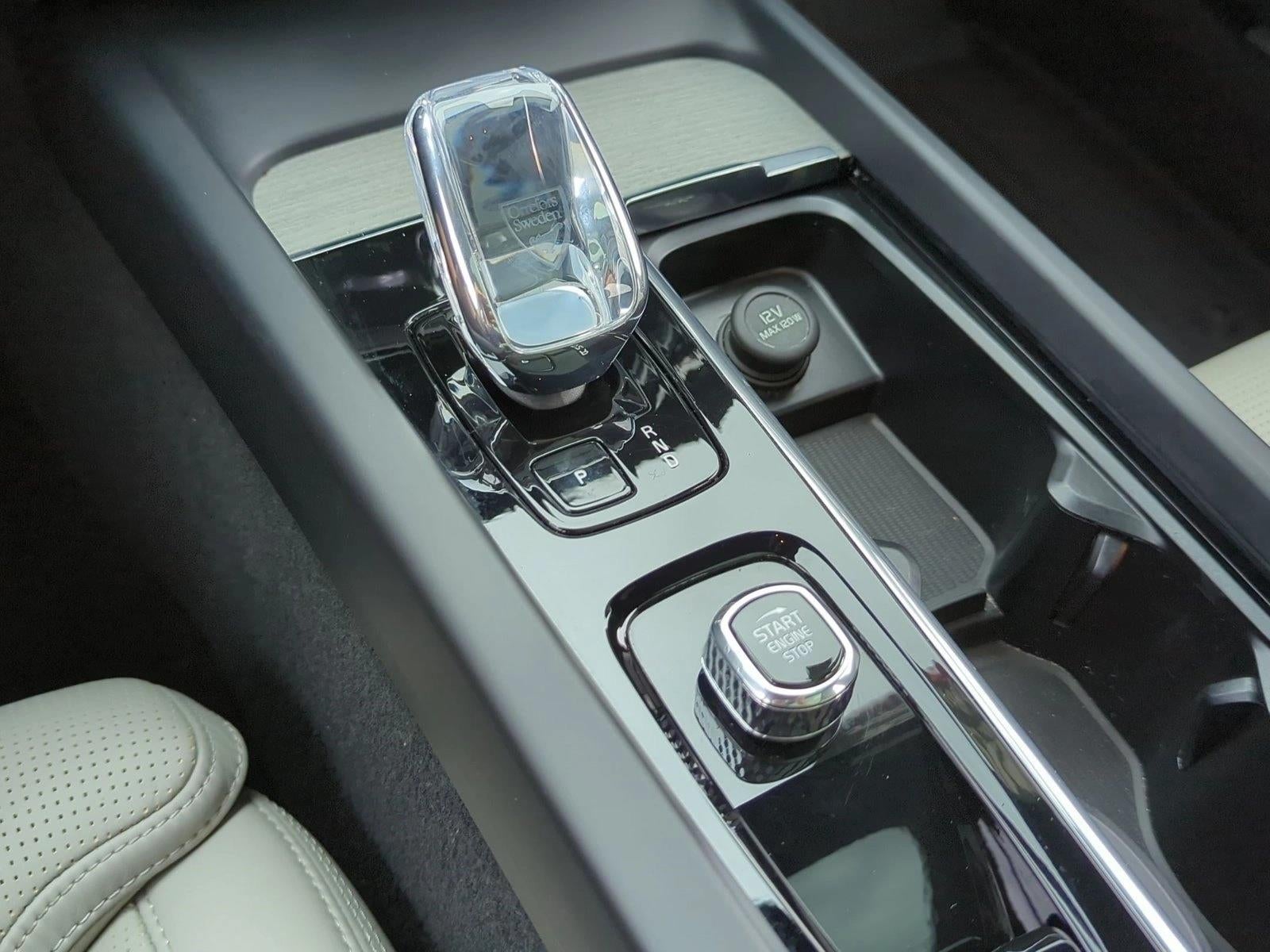 2024 Volvo V60 Cross Country B5 AWD Ultimate