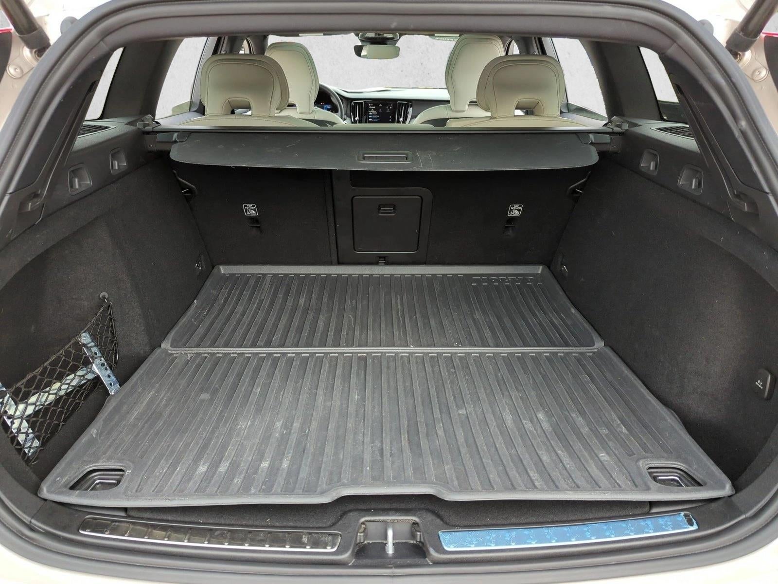 2024 Volvo V60 Cross Country B5 AWD Ultimate
