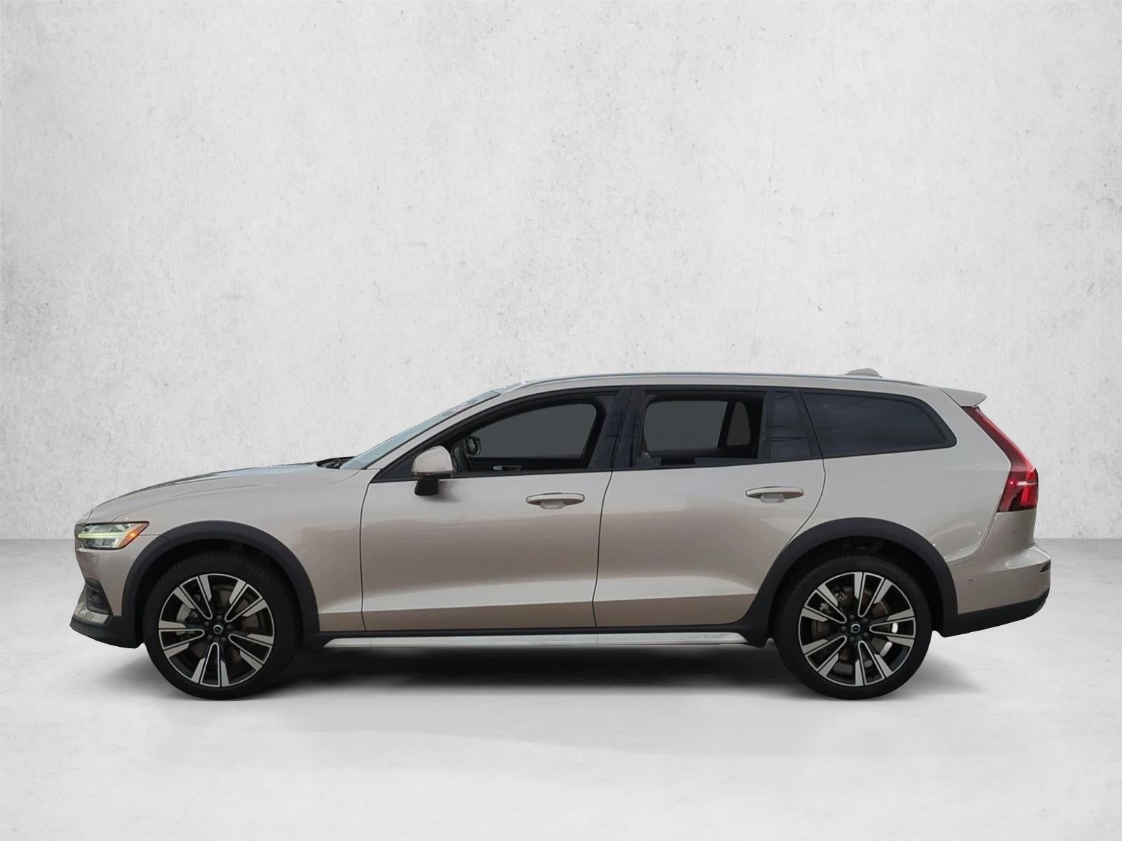 2024 Volvo V60 Cross Country B5 AWD Ultimate