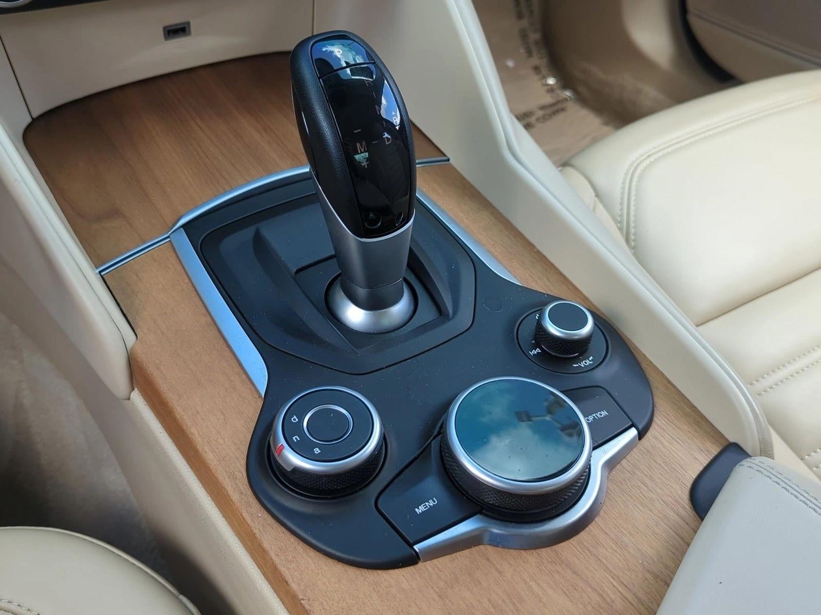 2019 Alfa Romeo Giulia Ti Lusso RWD