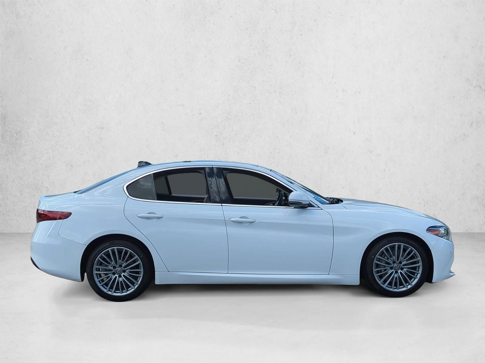 2019 Alfa Romeo Giulia Ti Lusso RWD