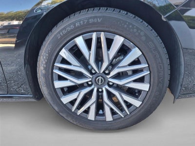 2025 Nissan Altima SV FWD