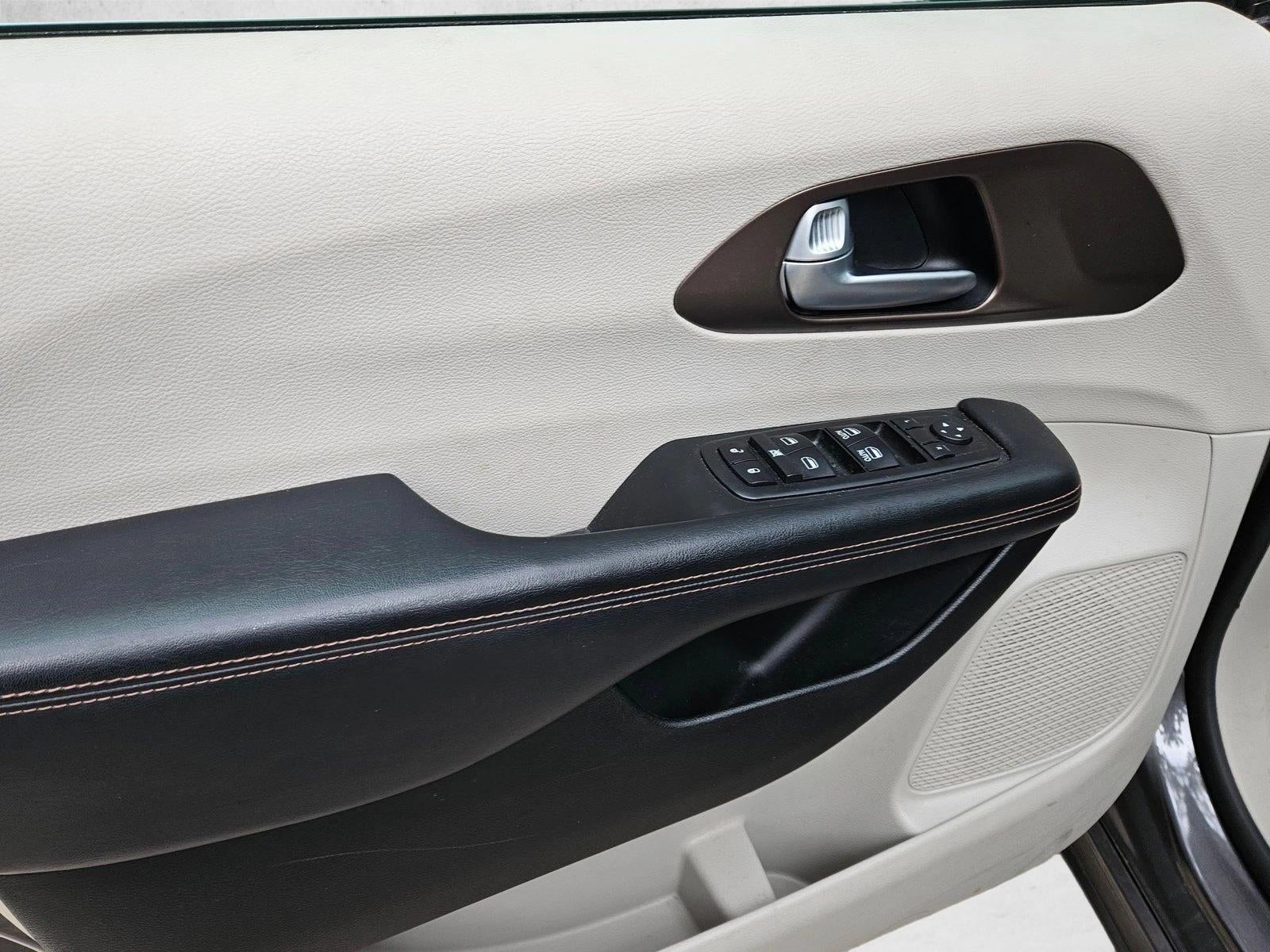 2018 Chrysler Pacifica Touring L FWD