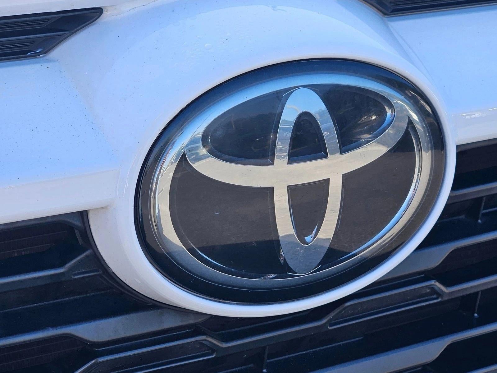 2019 Toyota RAV4 LE FWD (GS)
