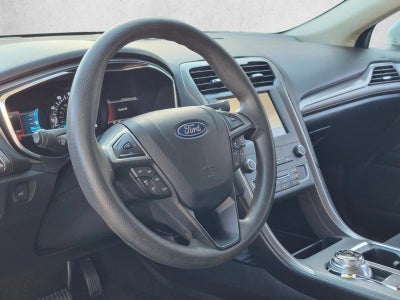 2020 Ford Fusion SE FWD