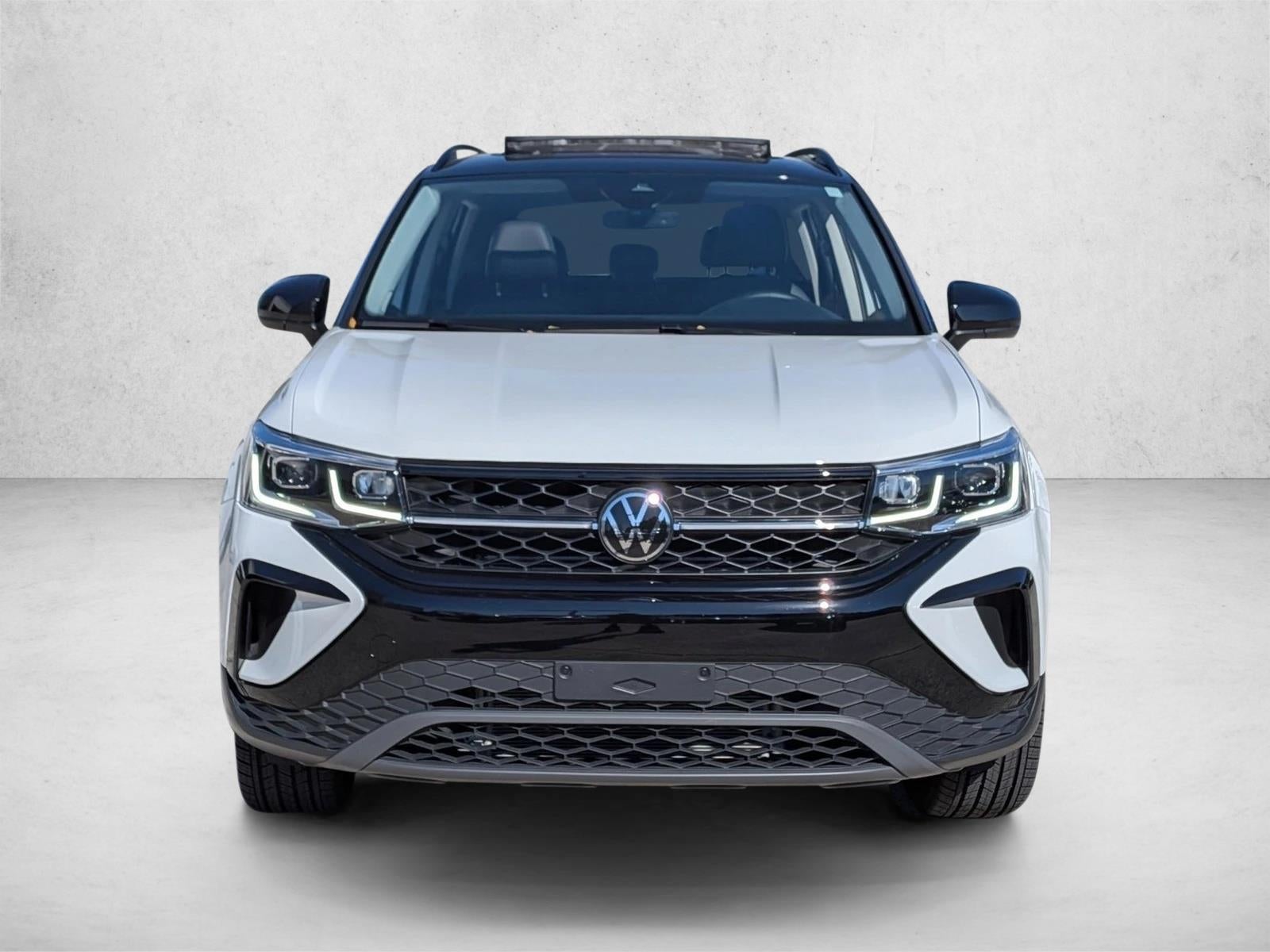 2024 Volkswagen Taos SE Black 4MOTION