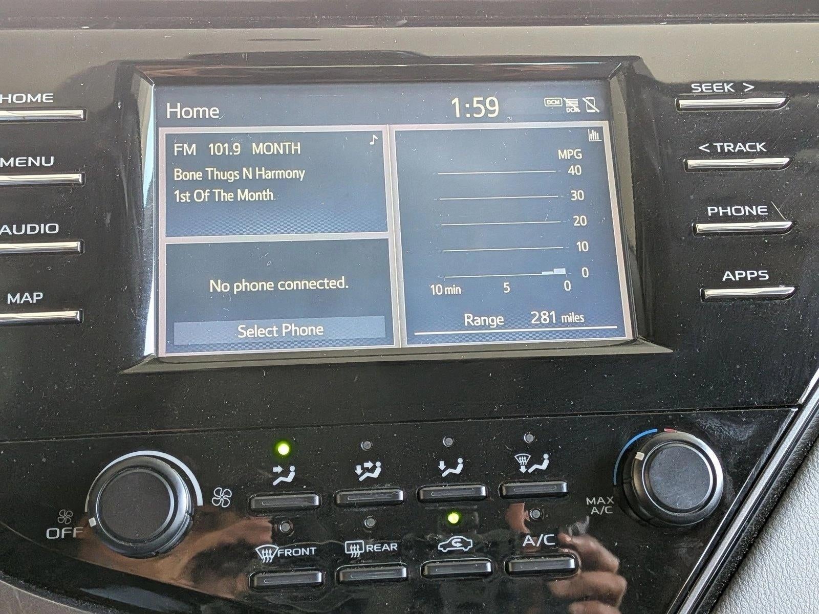 2019 Toyota Camry LE Auto (SE)