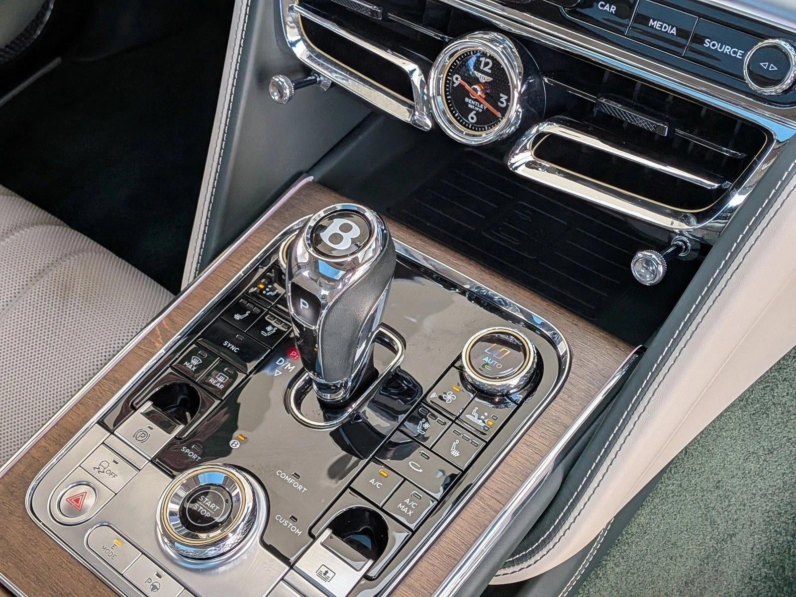 2022 Bentley Flying Spur Hybrid Sedan