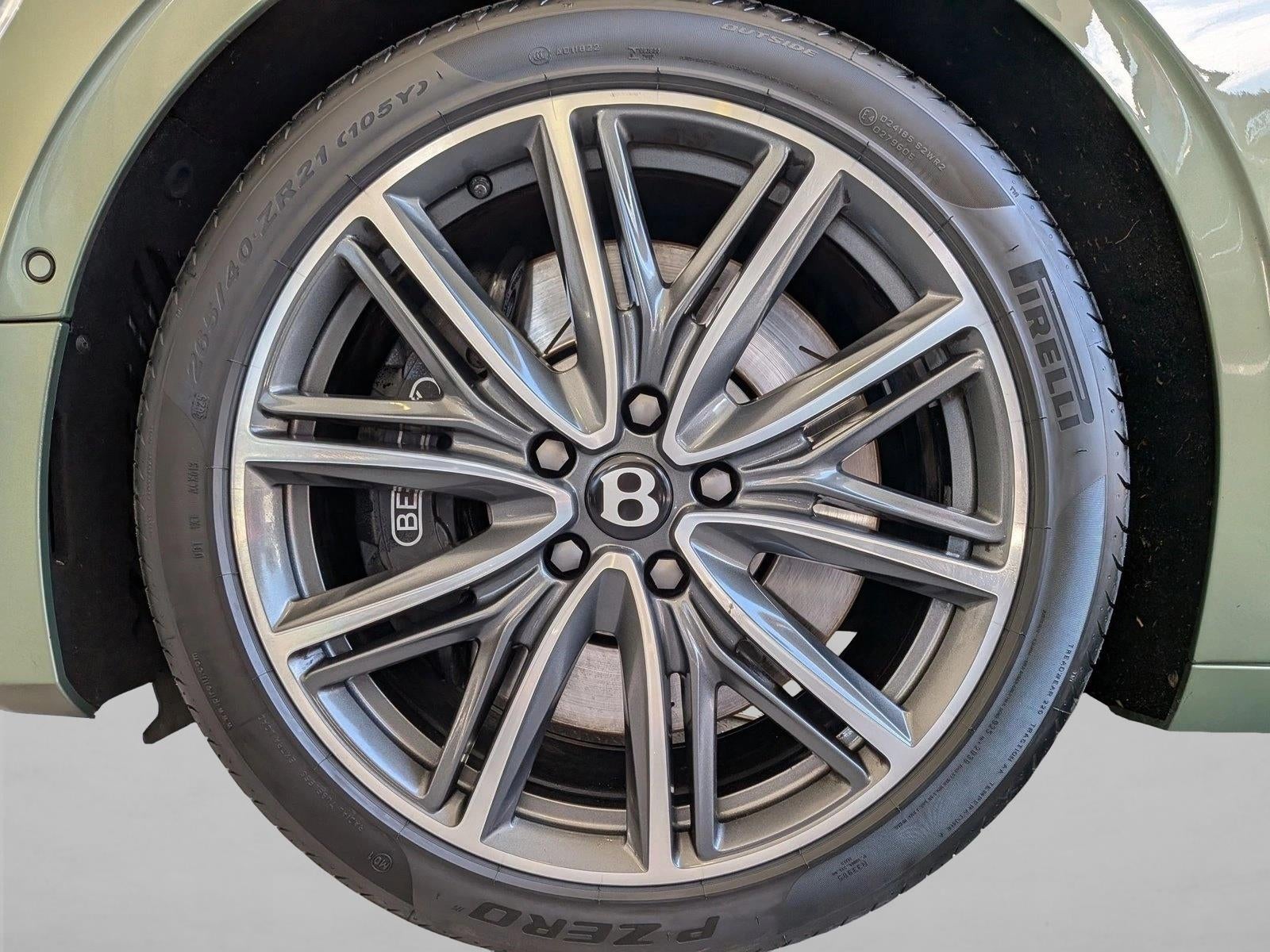 2022 Bentley Flying Spur Hybrid Sedan