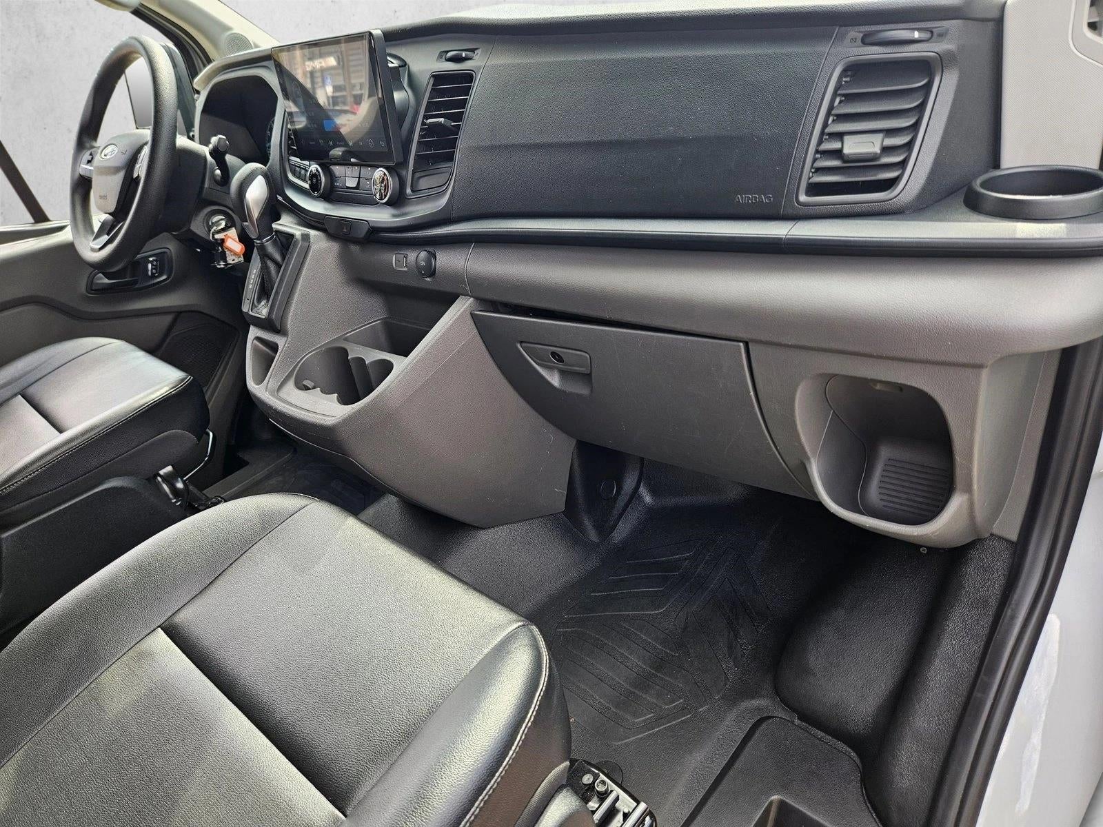 2023 Ford Transit Passenger Wagon T-350 148" Med Roof XL RWD