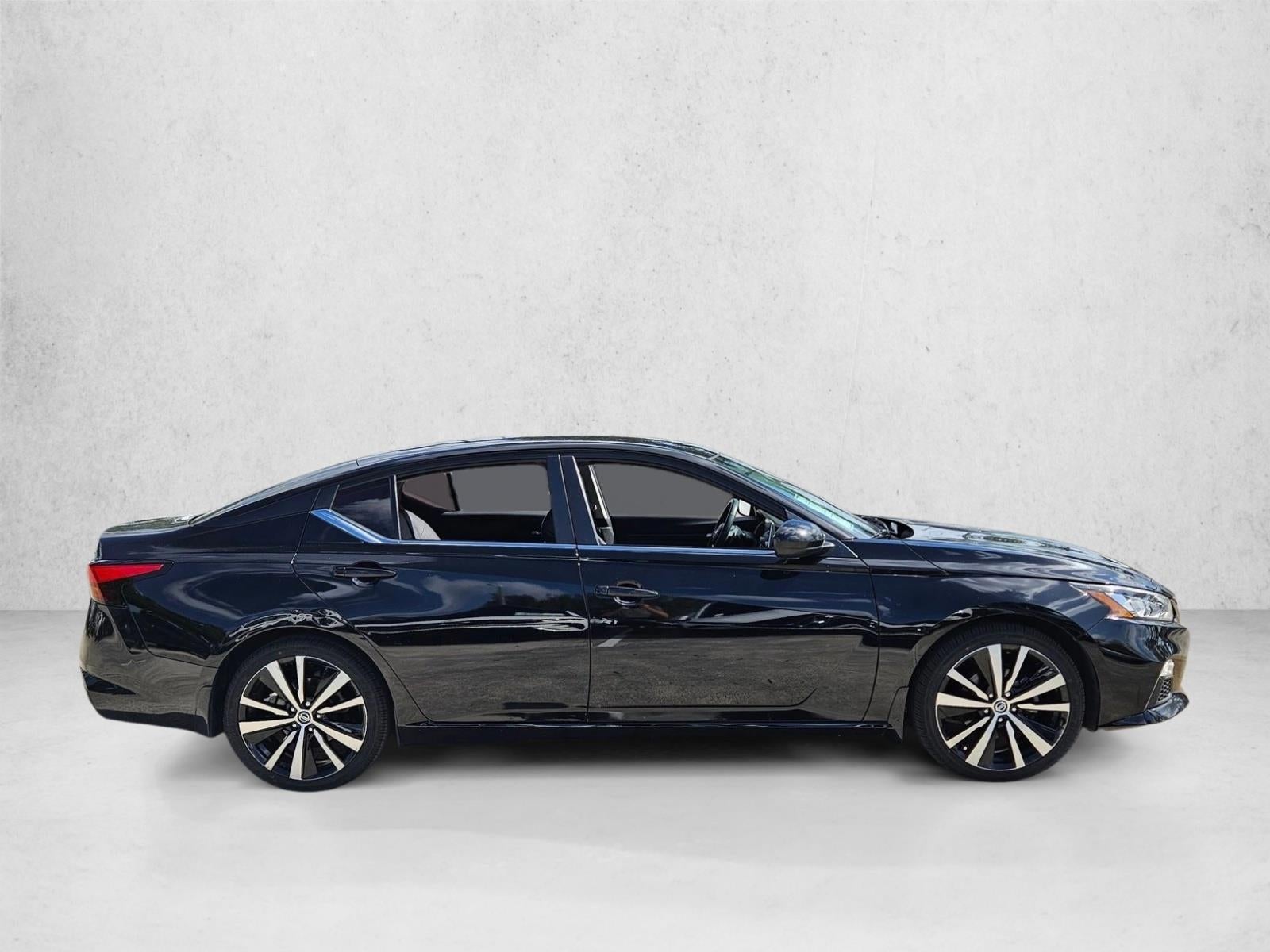 2021 Nissan Altima 2.5 SR Sedan