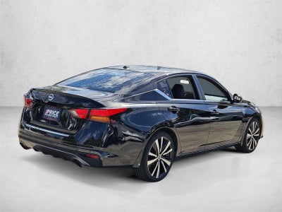 2021 Nissan Altima 2.5 SR Sedan