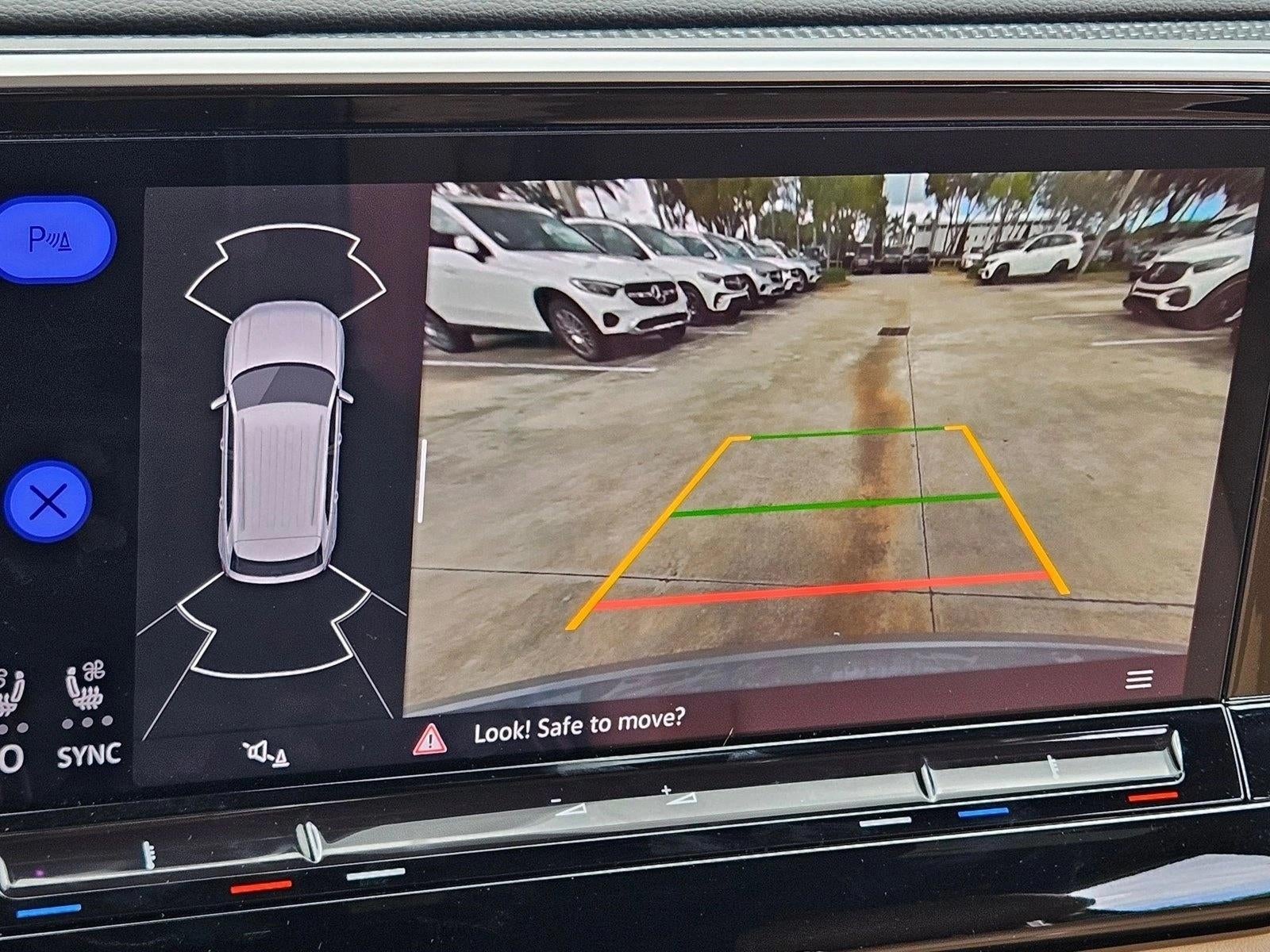 2024 Volkswagen Atlas Cross Sport 2.0T SEL R-Line 4MOTION