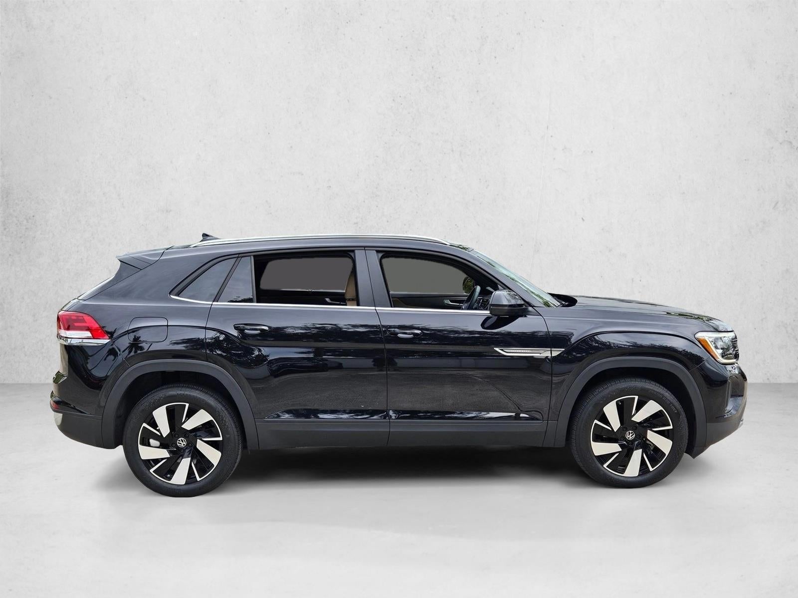 2024 Volkswagen Atlas Cross Sport 2.0T SE w/Technology FWD