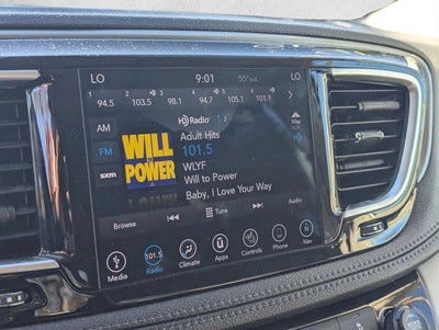 2018 Chrysler Pacifica Limited FWD