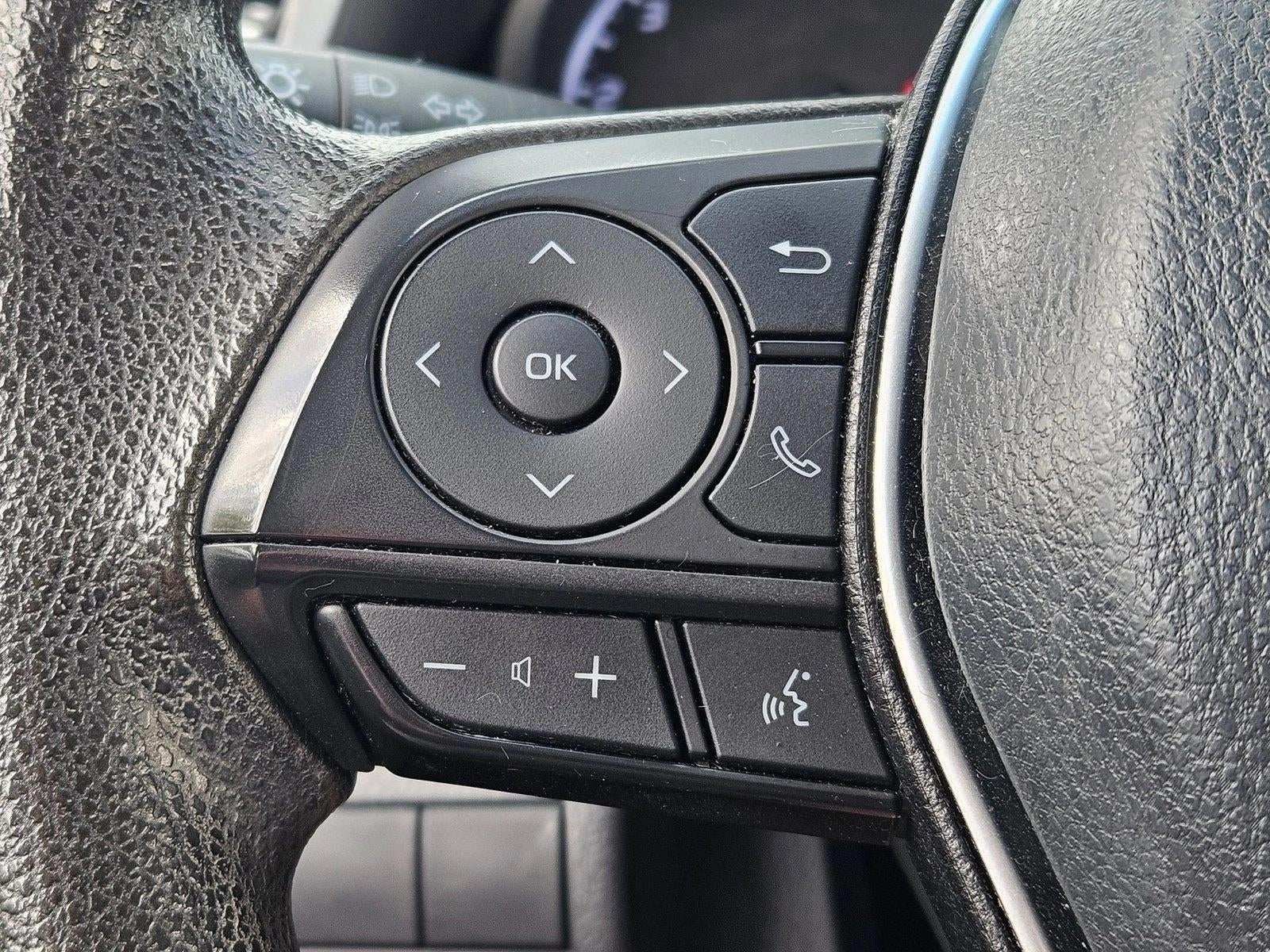 2018 Toyota Camry LE Auto (SE)