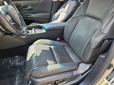 2023 Lexus ES 300h Ultra Luxury FWD