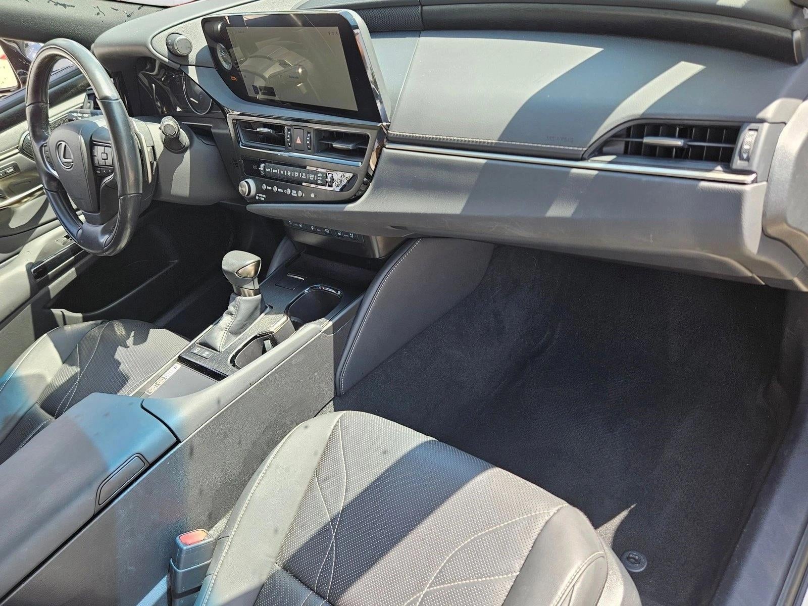 2023 Lexus ES 300h Ultra Luxury FWD